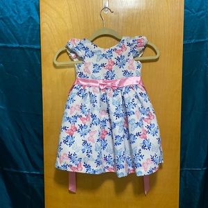 Girls 2T multicolored butterfly patterend spring dress